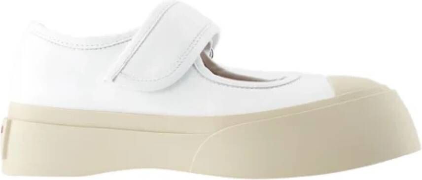 Marni Leather flats White Dames