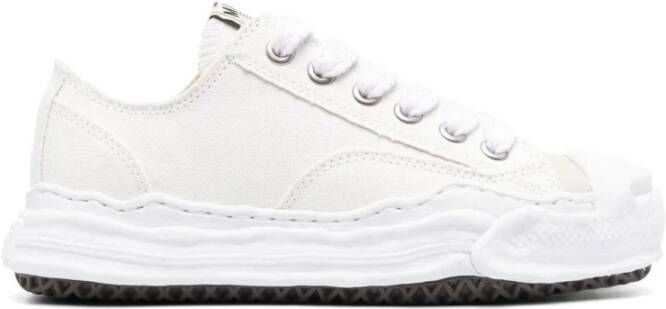 Mihara Yasuhiro Off White Canvas Sneaker met Neuskap White Heren