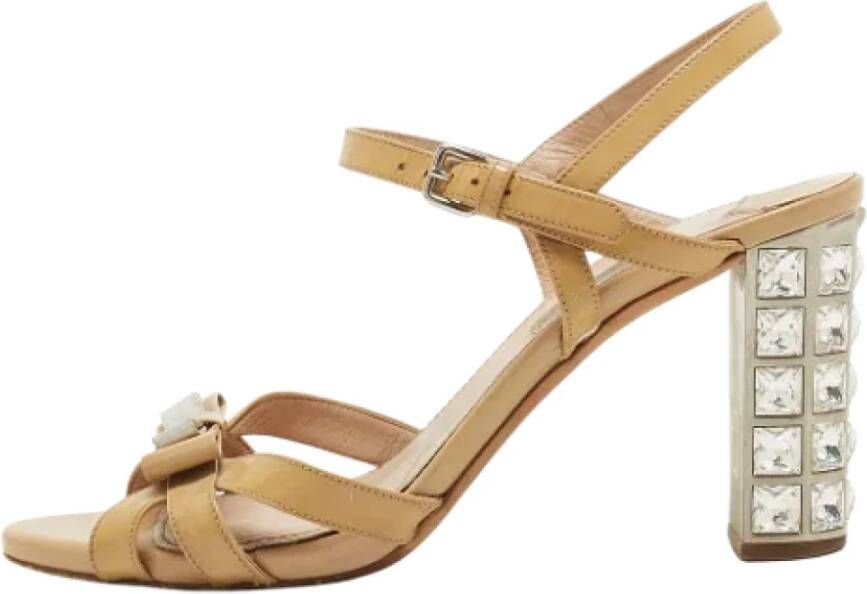 Miu Pre-owned Leather sandals Beige Dames