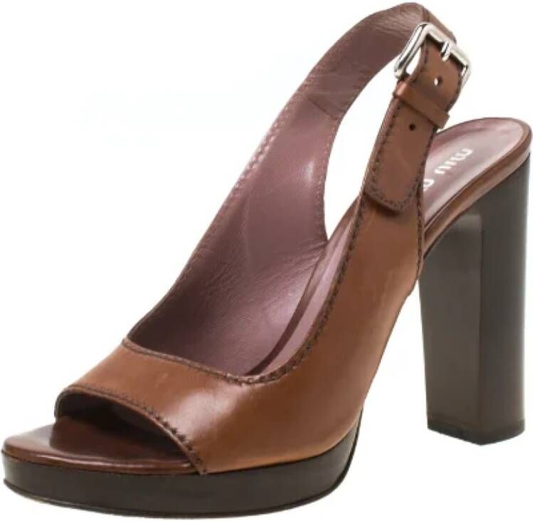 Miu Pre-owned Leather sandals Brown Dames