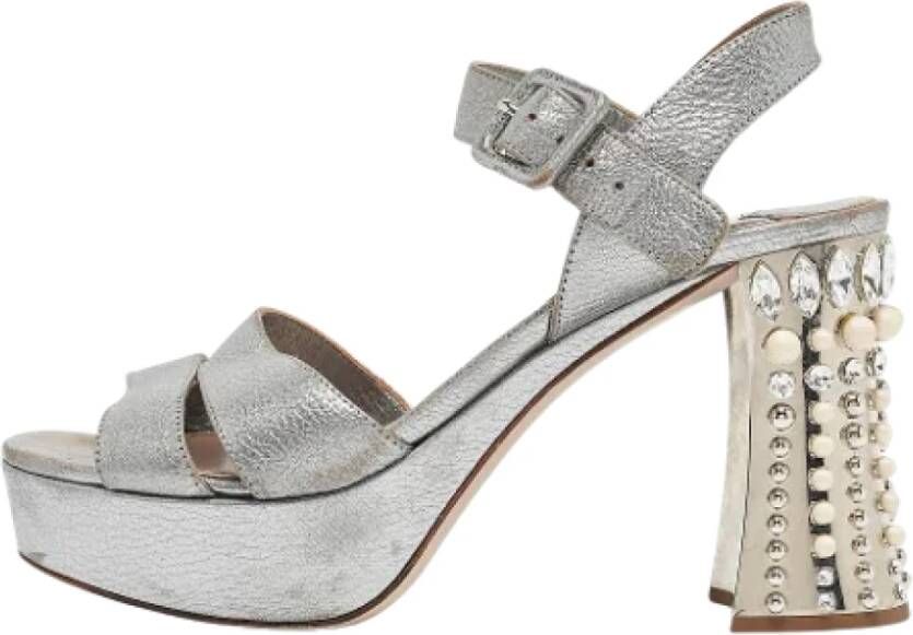 Miu Pre-owned Leather sandals Gray Dames