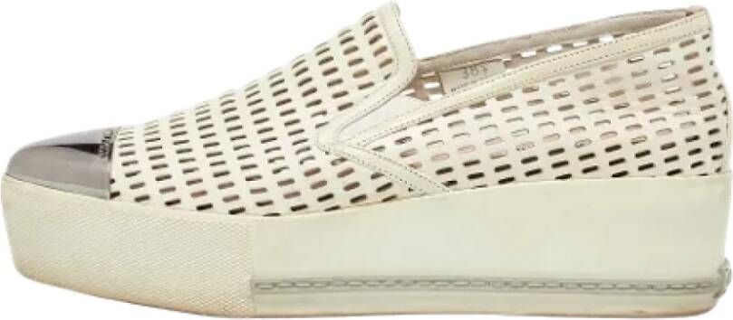 Miu Pre-owned Leather sneakers White Dames