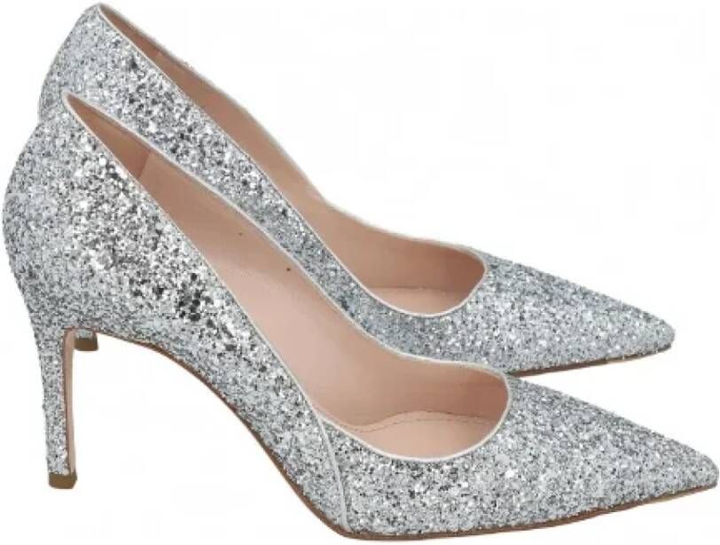 Miu Pre-owned Silver heels Gray Dames