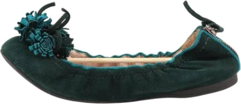 Miu Pre-owned Suede flats Green Dames