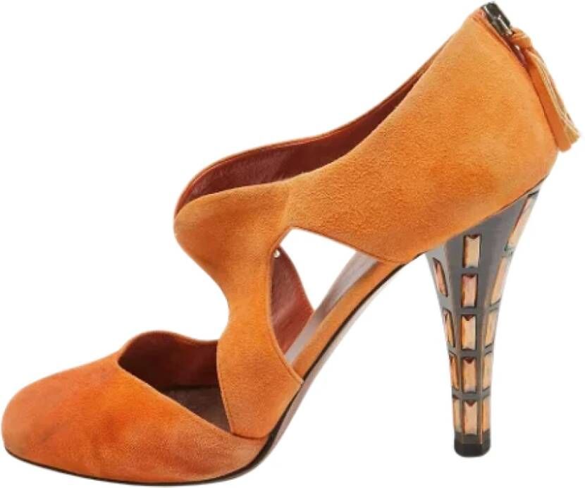 Miu Pre-owned Suede heels Orange Dames