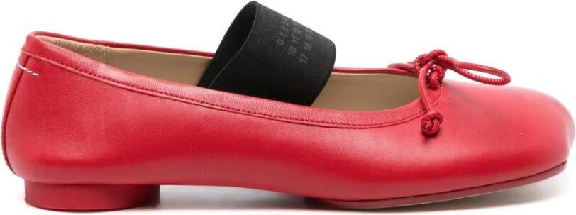 MM6 Maison Margiela Elegante Balletschoenen voor Dansers Red Dames