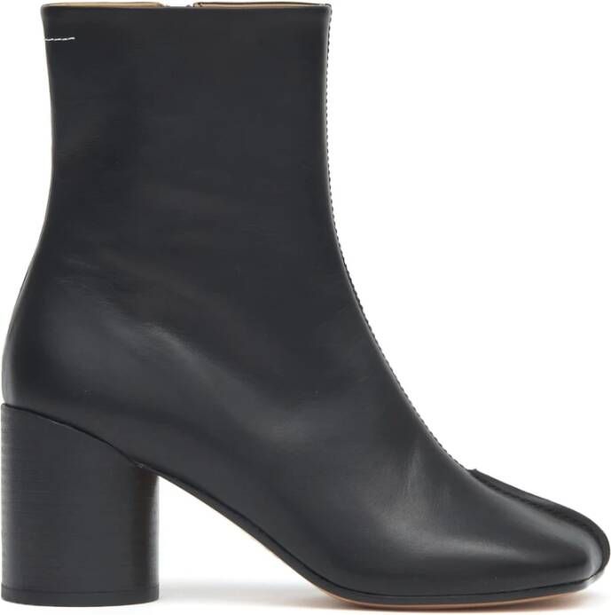 MM6 Maison Margiela Stijlvolle Enkellaars voor Vrouwen Black Dames