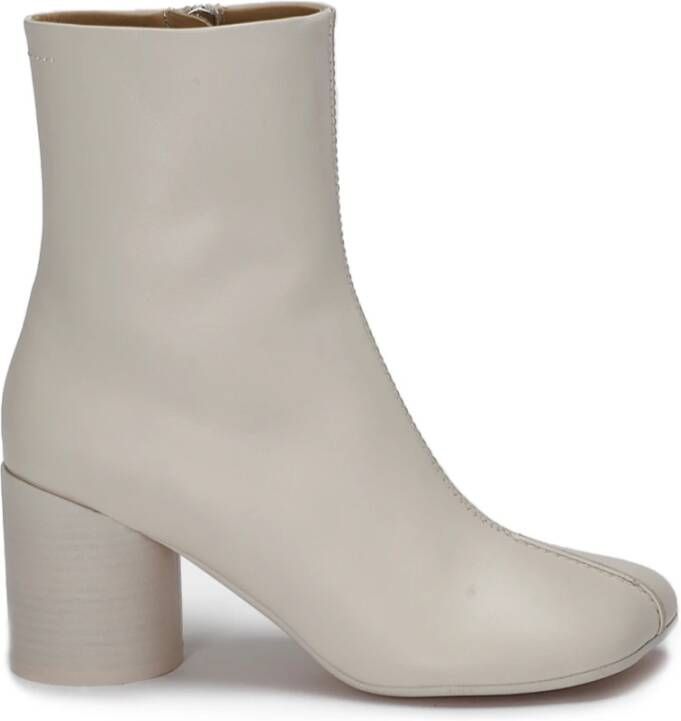 MM6 Maison Margiela Stijlvolle Enkellaarzen voor Vrouwen Beige Dames