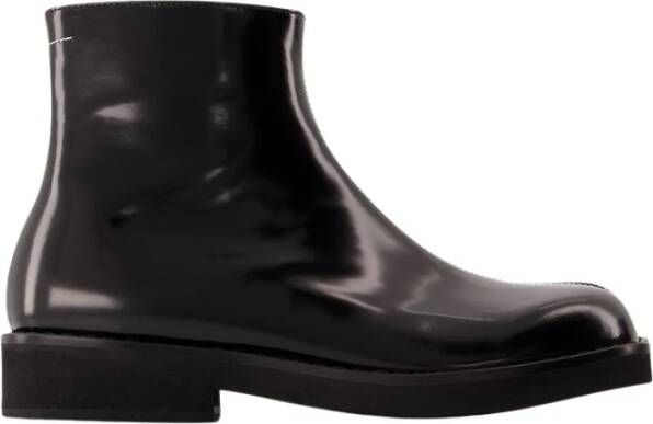 MM6 Maison Margiela Zwarte leren enkellaarzen voor mannen Black Heren