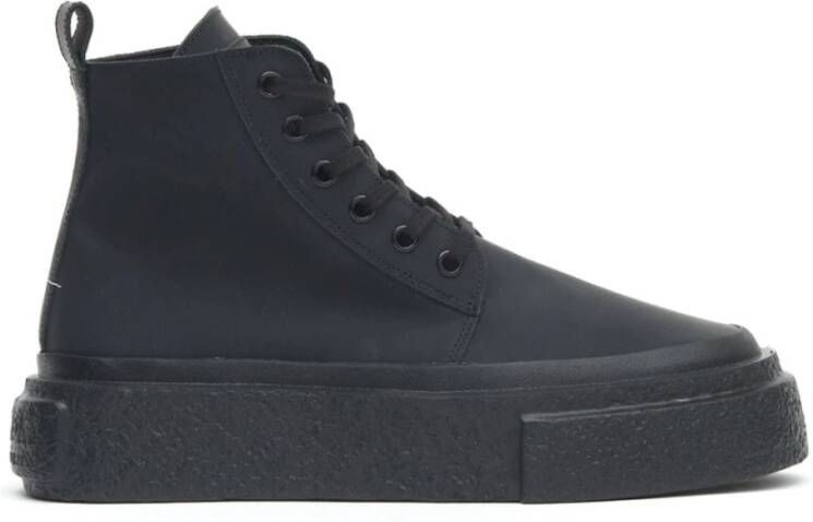 MM6 Maison Margiela Zwarte Leren Sneakers Ronde Neus Black Heren