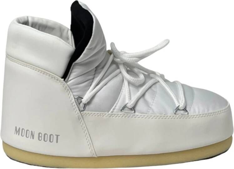 Moon boot Witte Instaplaarzen met Kruislings Veters White