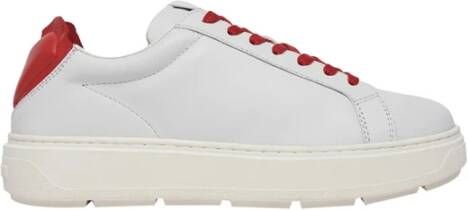 Moschino Kleurrijke Sneakers voor Vrouwen Red Dames