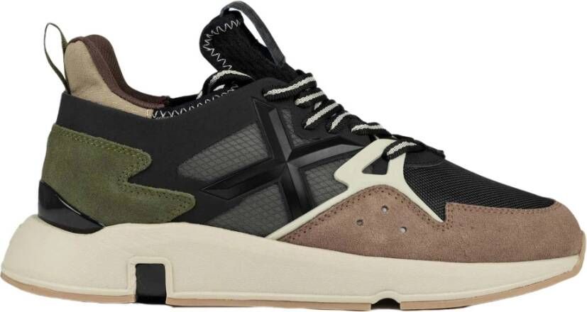 Munich Vintage-geïnspireerde Sneaker met Modern Design Multicolor