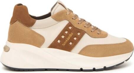 Nerogiardini Amber-cream Sneakers van Suède en Leer Beige Dames