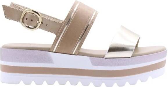 Nerogiardini Platte sandalen Beige Dames