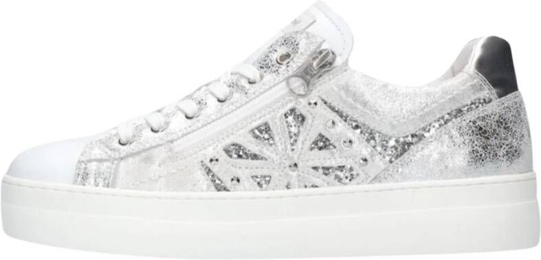 Nerogiardini Zilveren Lage Sneakers met Glitters Gray Dames