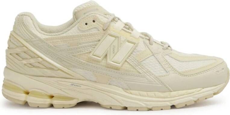 New Balance Beige Sneakers voor een stijlvolle look Beige Dames