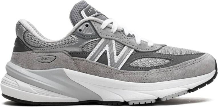 New Balance Grijze Sneakers met Geavanceerde Comforttechnologie Grijs