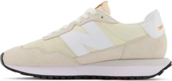 New Balance Hardloopschoenen uit de jaren 70 Retro hardloopschoenen Beige Multicolor Dames