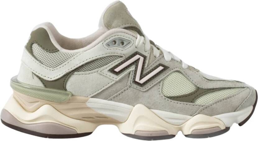 New Balance Innovatieve 9060 Sneakers voor Vrouwen Beige Dames