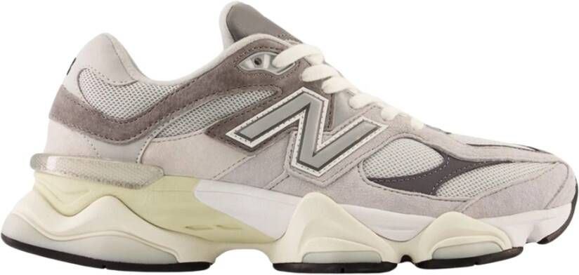 New Balance Innovatieve 9060 Sneakers met Suede Accents Multicolor