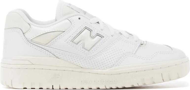 New Balance Witte Leren Sneakers met Gestroomlijnde Silhouet White Unisex