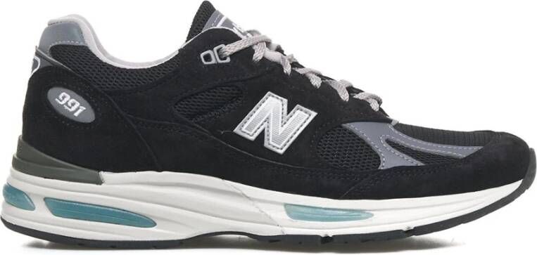 New Balance Retro Suede Sneakers met Reflectoren Black Dames