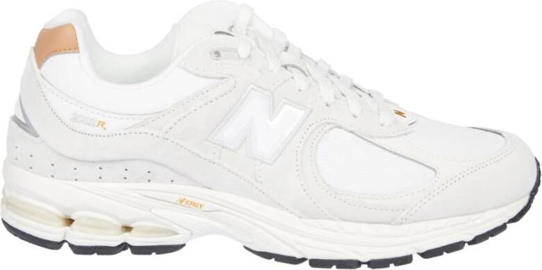 New Balance Retro-Style M2002Rec Sneakers `Reflection Sepia` Wit