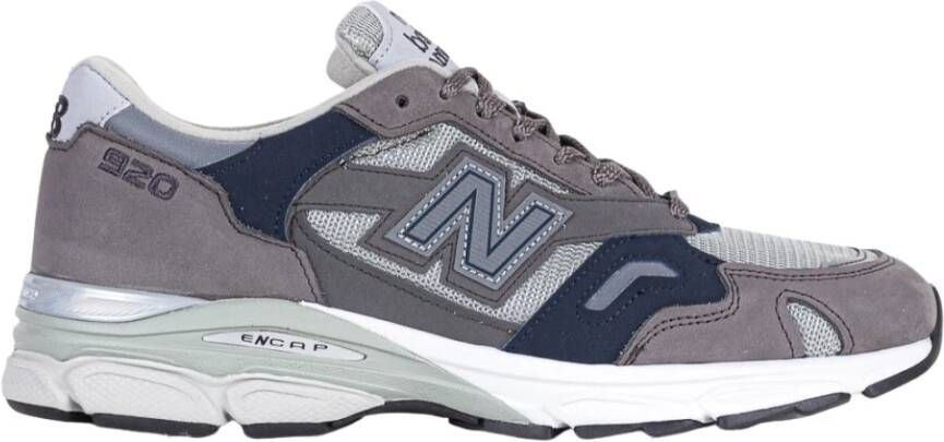 New Balance Stijlvolle Sneakers voor Mannen en Vrouwen Gray Heren