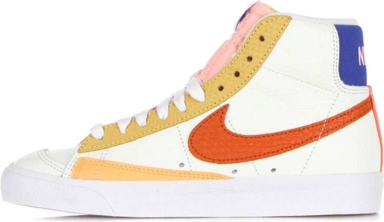 Nike Blazer Mid 77 Hoge Sneaker Oranje Wit Multicolor Dames