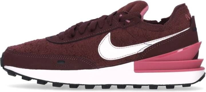 Nike Burgundy Crush Sneaker met Wafelzool Red Dames