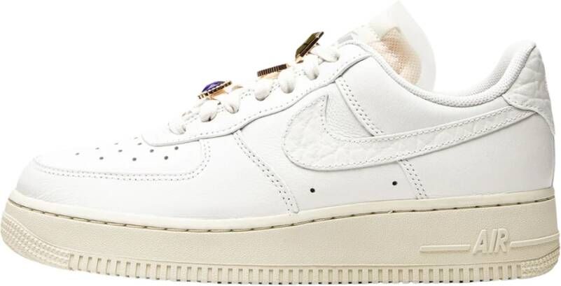 Nike Klassieke witte lage sneakers met gouden juwelen Wit Unisex