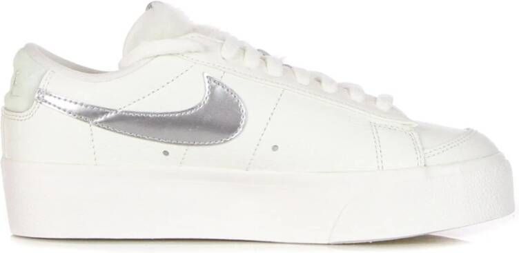 Nike Lage Platform Sneaker met Metallic Swoosh White Dames