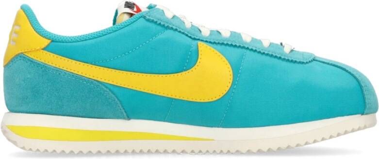 Nike Lage Sneaker met Gewatteerde Kraag Blue Dames