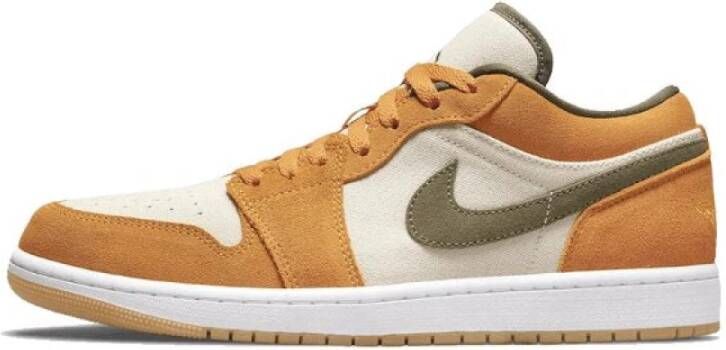 Nike Air Jordan 1 Low Top Sneakers Oranje Heren