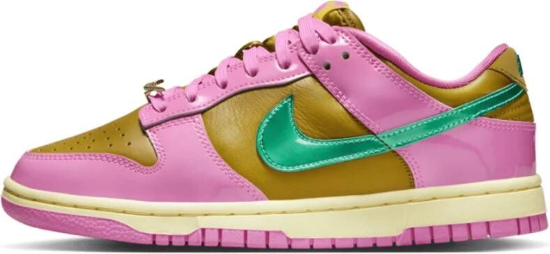 Nike Speels Roze Dunk Low x Parris Goebel Multicolor