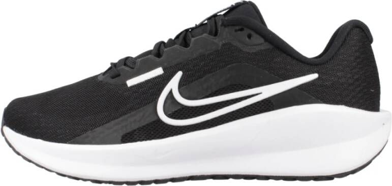 Nike Stijlvolle Sneakers voor Moderne Vrouwen Black Dames