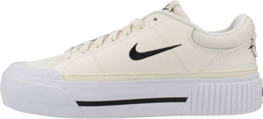 Nike Verhoog je sneaker game met Court Legacy Lift Beige Dames