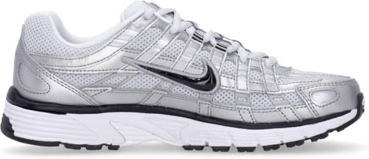 Nike Witte Lage Schoen met Metalen Accenten Gray Dames