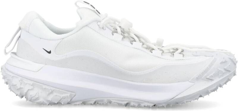 Nike Witte Mountain Fly 2 Low Sneakers White Dames