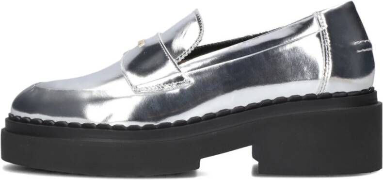 Nubikk Metallic Leren Loafer met Uniek Design Gray Dames