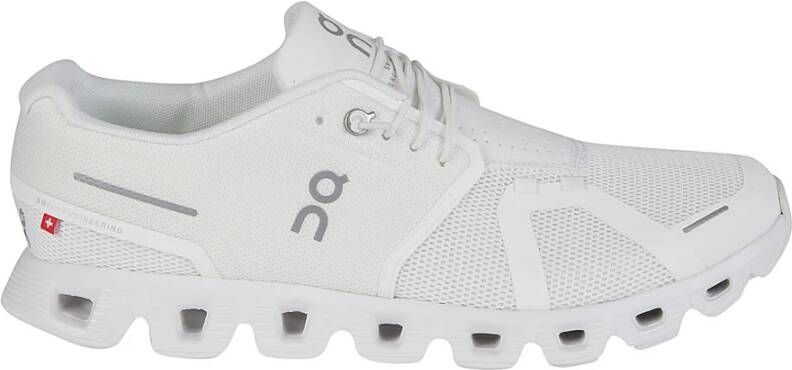 ON Running Cloud 5 Sneakers White Heren