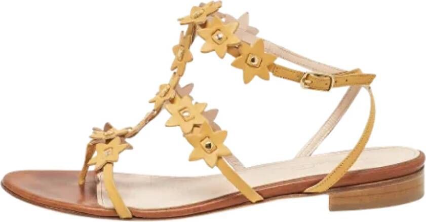 Oscar De La Renta Pre-owned Leather sandals Yellow Dames