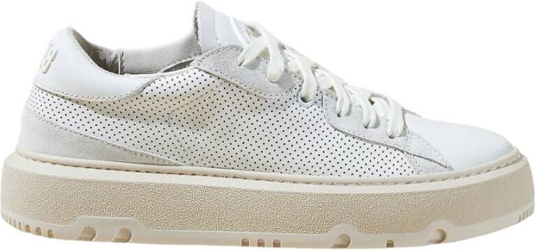 P448 Aerial Geperforeerd Leren Sneakers Wit White Dames