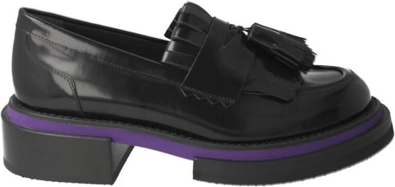 Pertini Zwarte leren damesloafer met franje en kwastjes Black Dames