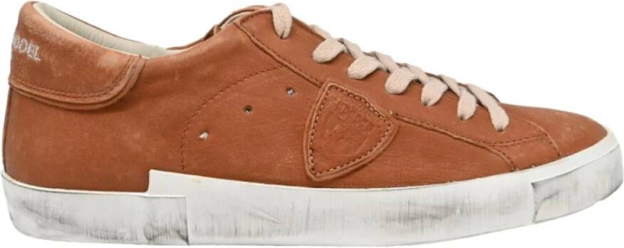 Philippe Model Lage Top Sneakers in Cognac Brown Heren