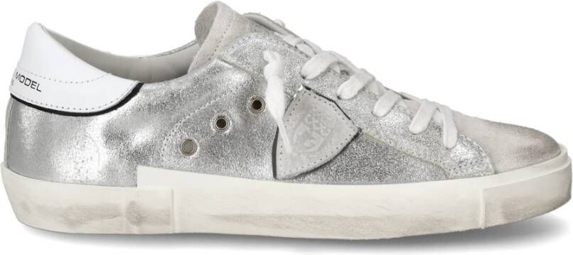 Philippe Model Zilveren Lage Sneakers met Asymmetrische Band Gray Dames