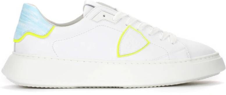 Philippe Model Witte Leren Sneaker met Blauwe Hiel en Gele Details White Heren