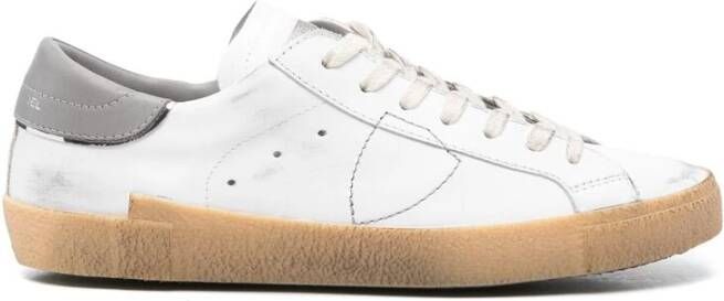 Philippe Model Witte Leren Sneakers met Distressed Finish White Heren