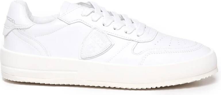 Philippe Model Witte Leren Sneakers met Perforaties White Dames